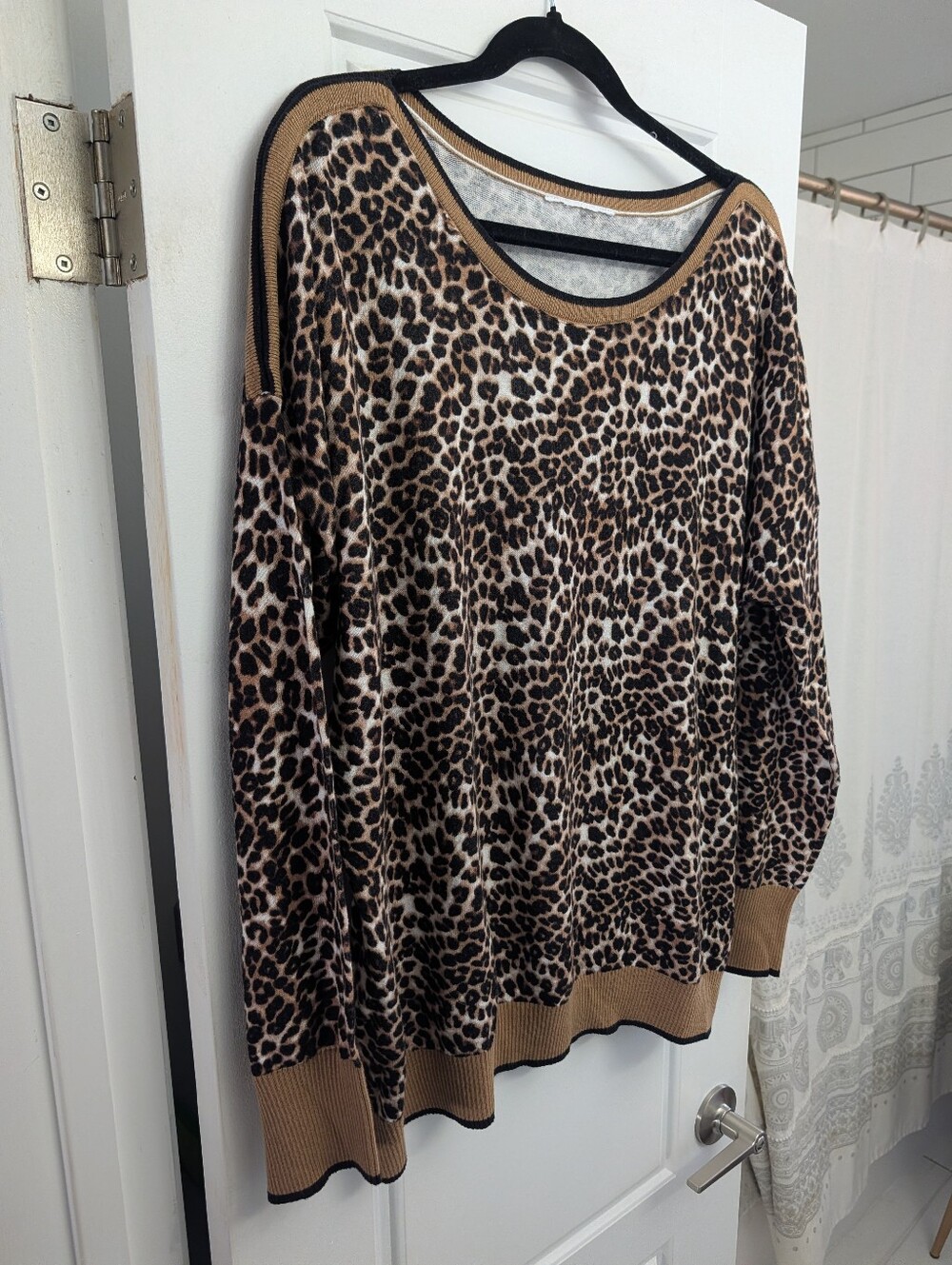 Leopard Print Crewneck Sweater - Brown Brand Tag Has Been Removed PTP 26"